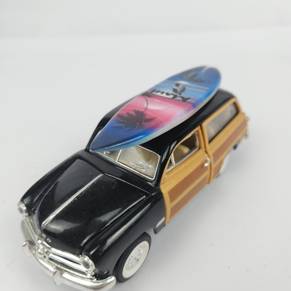 1949 Ford Woody Wagon 1/38 Maui Surfboard Sunnyside